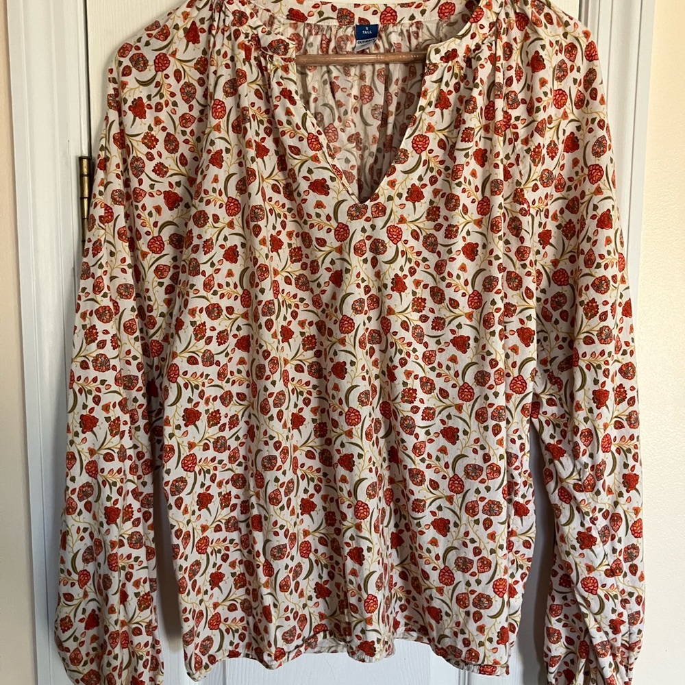 Old Navy Loose Button-Down Shirt - Size small tall